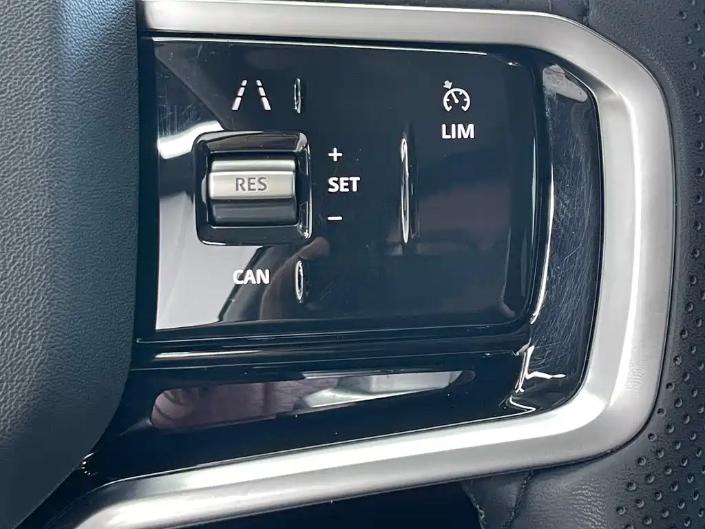 Land Rover Range Rover Evoque L 249PS R-Dynamic SE 2022 - thumbnail 8