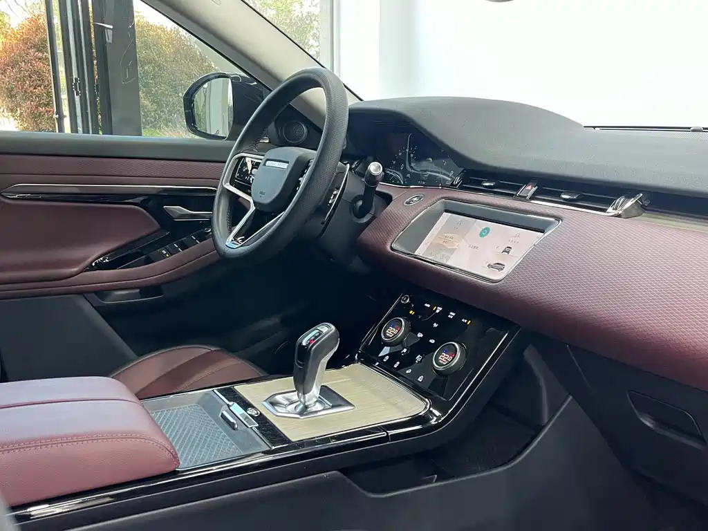 Land Rover Range Rover Evoque L 249PS R-Dynamic SE 2022 - thumbnail 12