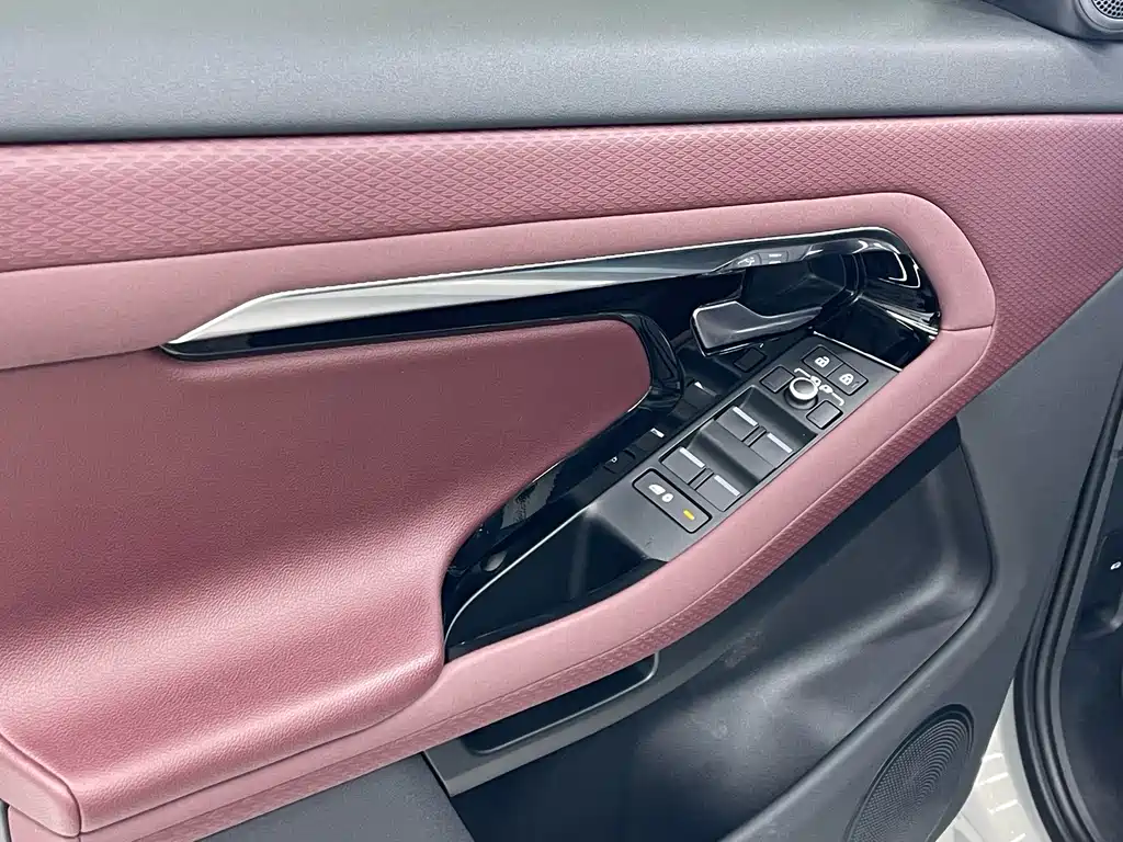 Land Rover Range Rover Evoque L 249PS R-Dynamic SE 2022 - thumbnail 14