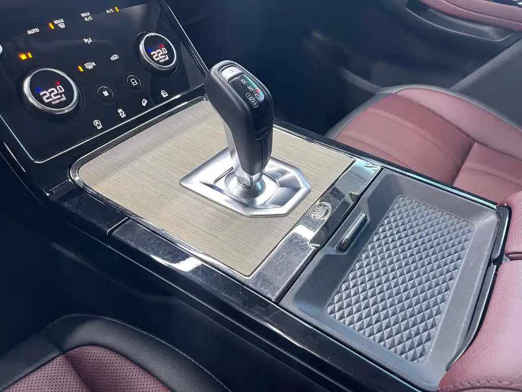 Land Rover Range Rover Evoque L 249PS R-Dynamic SE 2022 - thumbnail 18