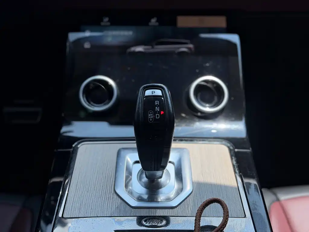 Land Rover Land Rover Range Rover Evoque L 2022 Updated 249PS R-Dynamic Luxury Edition 2023 - thumbnail 19