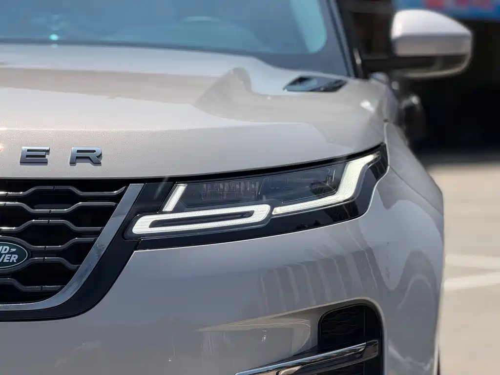Land Rover Land Rover Range Rover Evoque L 2022 Updated 249PS R-Dynamic Luxury Edition 2023 - thumbnail 26