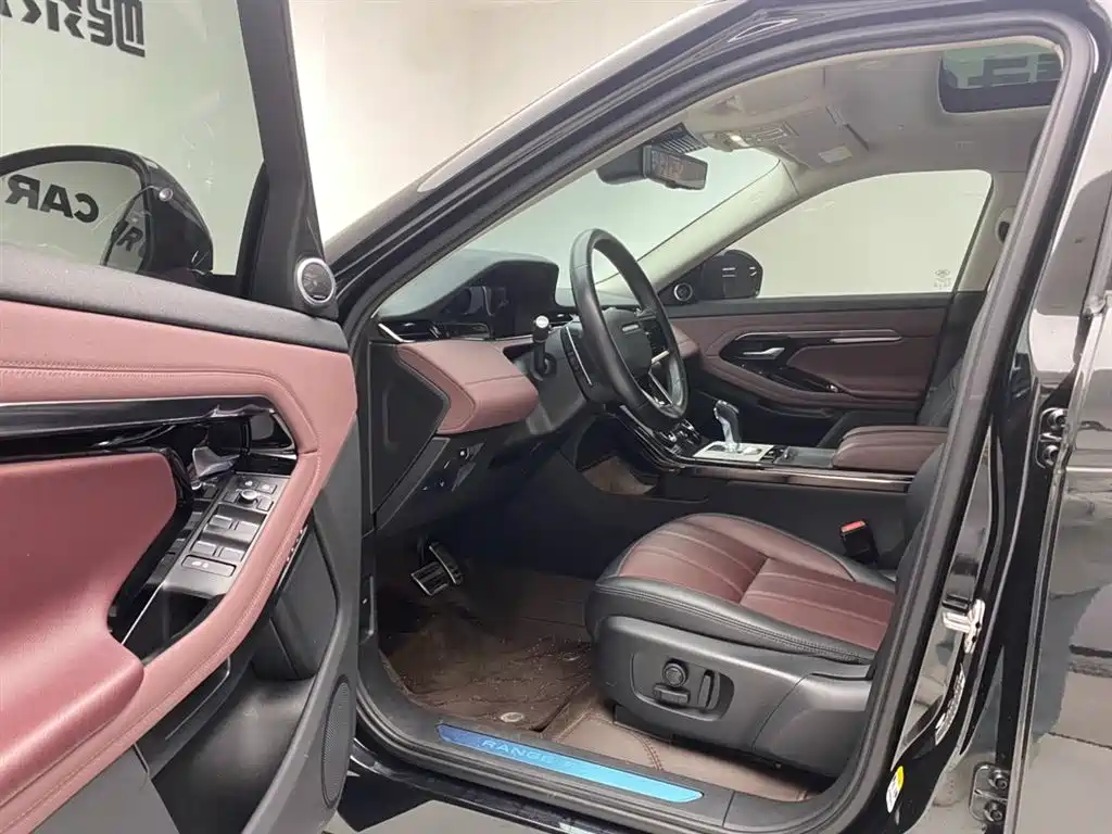 Land Rover Range Rover Evoque L 2023 249PS Luxury Edition 2023 - thumbnail 17
