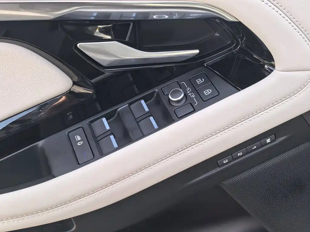 Land Rover Range Rover Evoque L 249PS Luxury Edition 2024 - thumbnail 8
