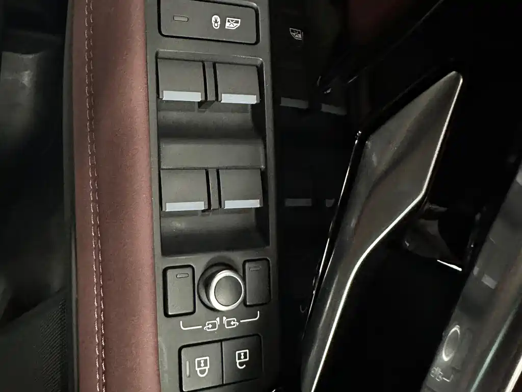 Land Rover Range Rover Evoque L 2023 249PS Luxury Edition 2024 - thumbnail 13