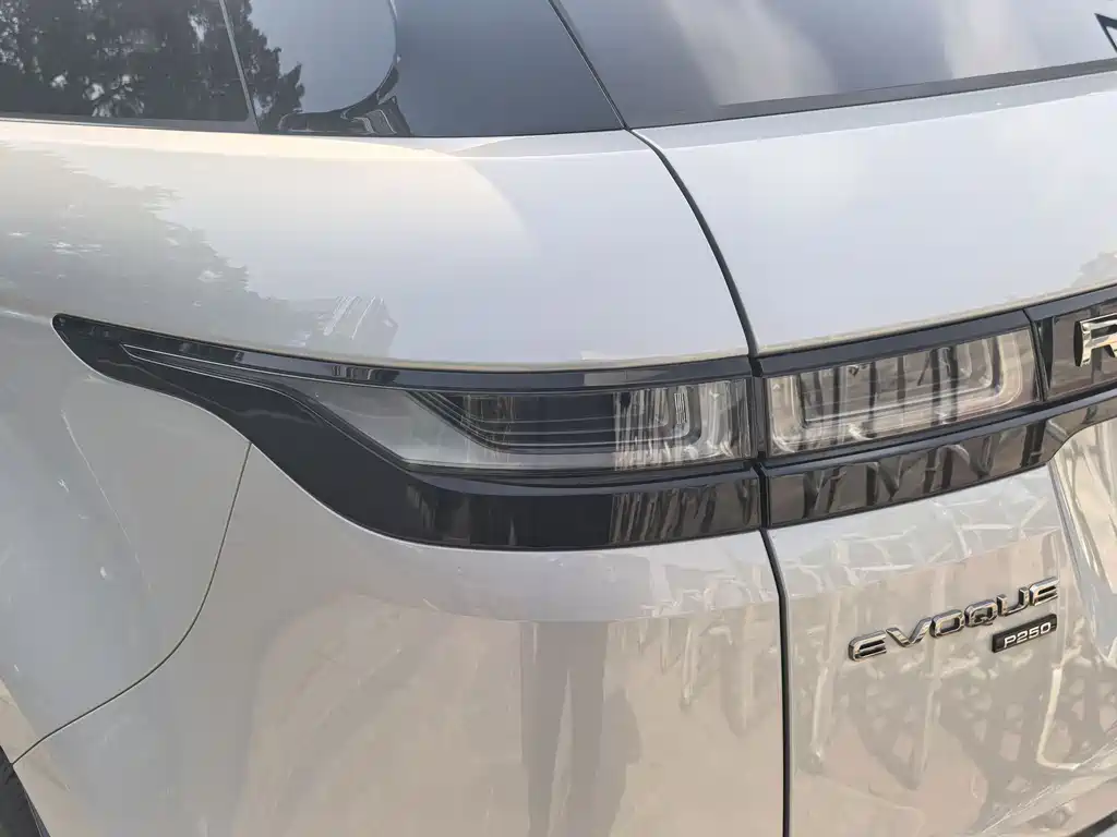 Land Rover Range Rover Evoque L 249PS Luxury Edition 2024 - thumbnail 23