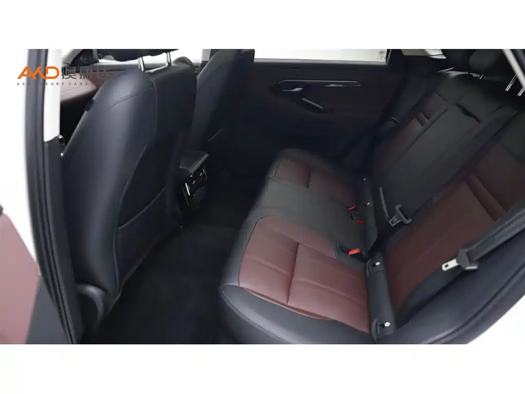 Land Rover Range Rover Evoque L 249PS R-Dynamic SE 2023 - thumbnail 6