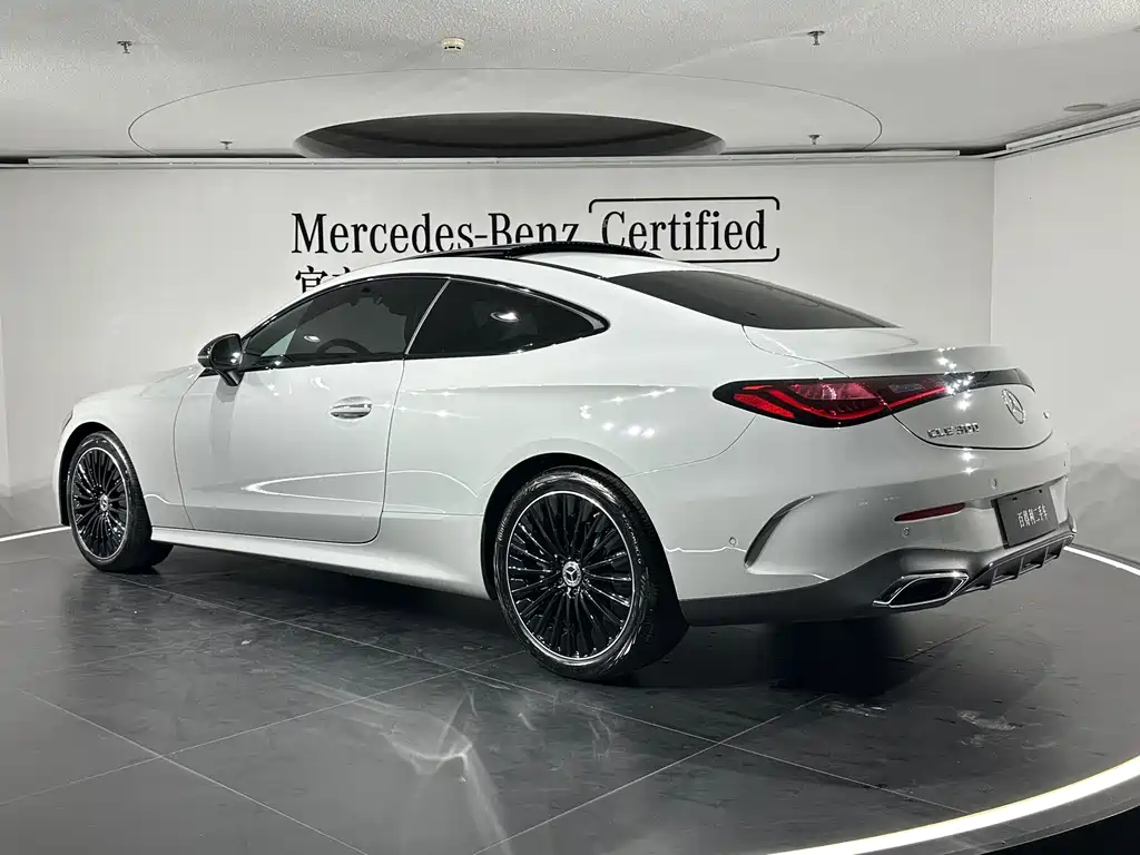 Mercedes-Benz Mercedes-Benz CLE 300 4MATIC Luxury Coupe 2024 - thumbnail 3