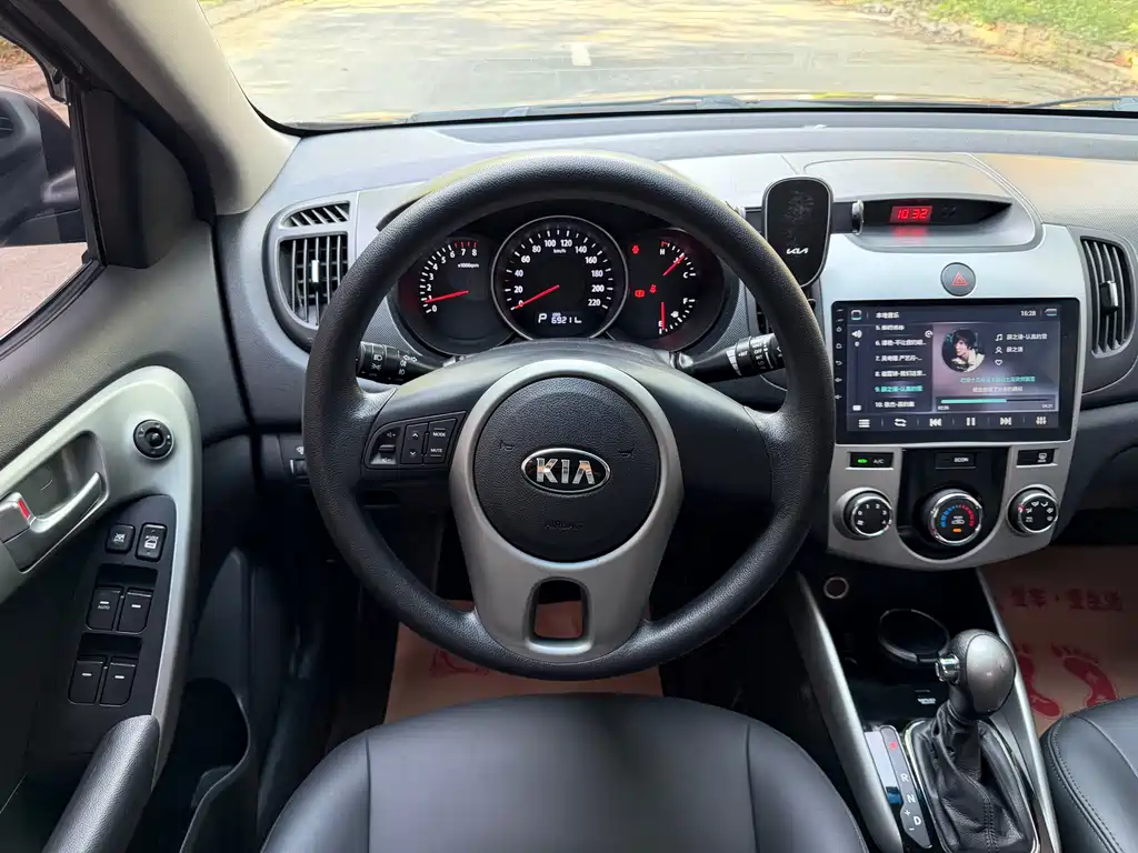 Kia Kia Forte 2014 1.6L AT GL 2014 - thumbnail 17
