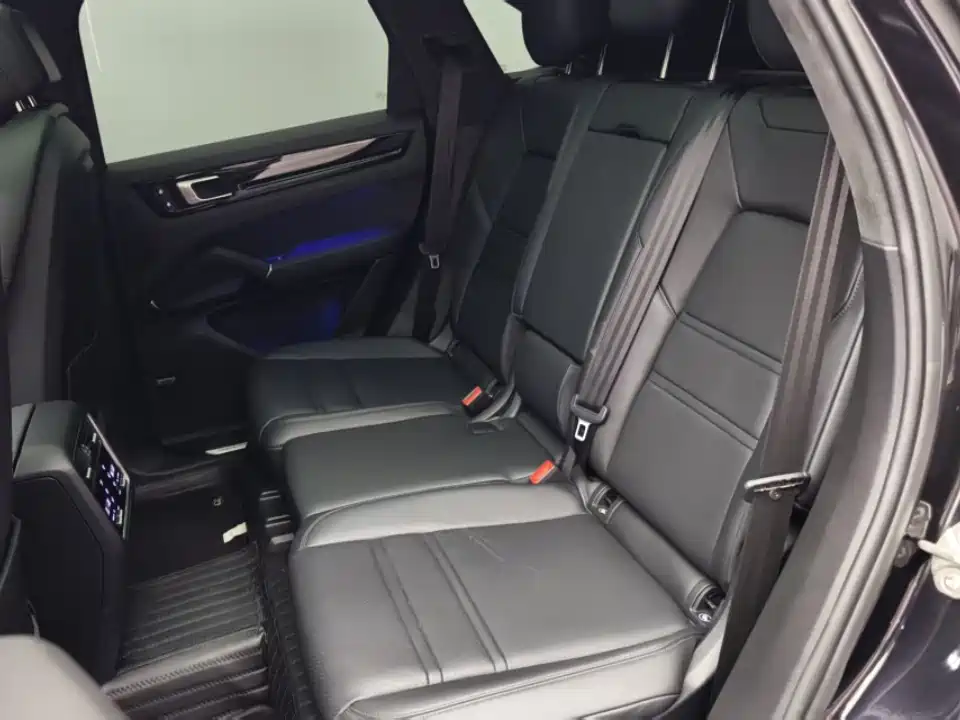 Porsche 2022 Porsche Cayenne E-Hybrid 2.0T 2022 - thumbnail 13