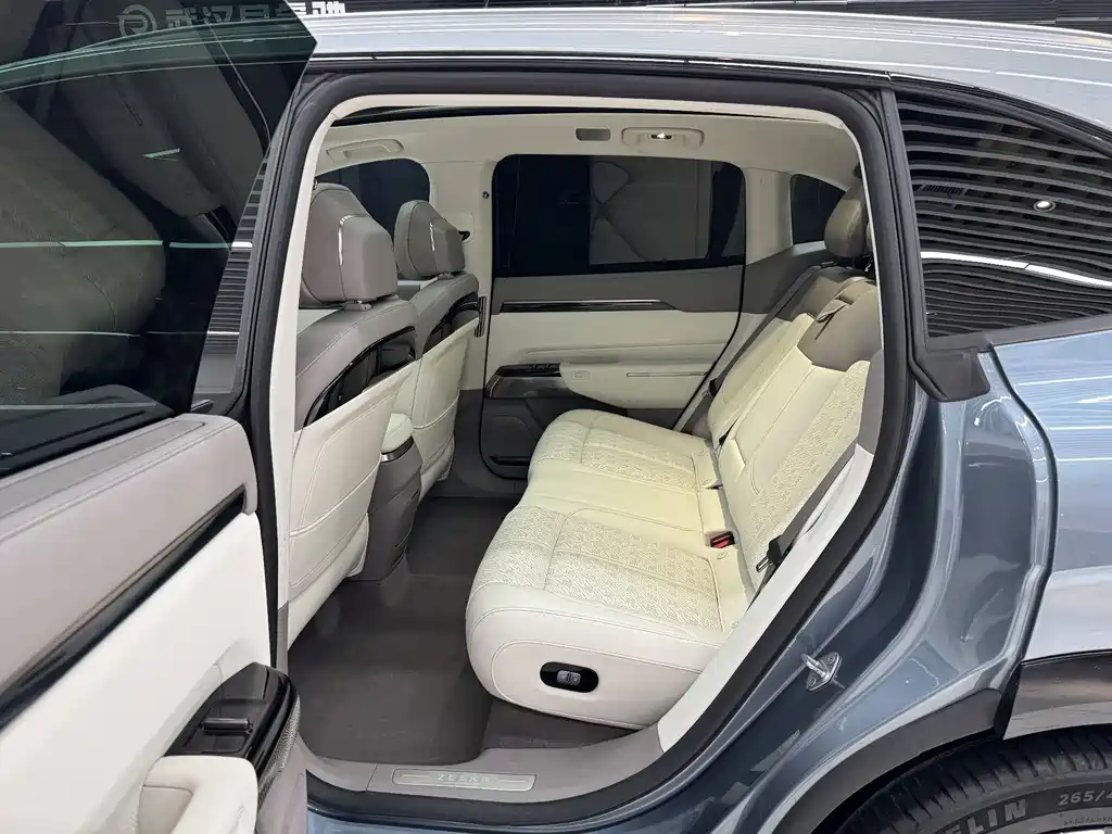 Zeekr Zeekr 7X 2025 100kWh Long Range AWD Intelligent Driving Edition 2024 - thumbnail 11