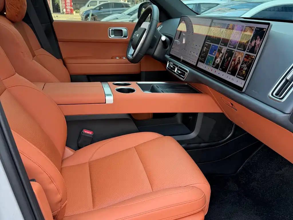 Li Auto Li L6 2025 Max Smart Upgrade Edition 2025 - thumbnail 5
