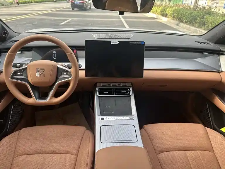 BYD Han L EV 701km LiDAR Premium 2025 - thumbnail 4