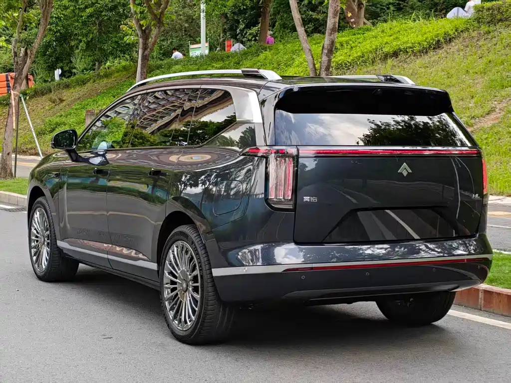 GAC Hyper Hyper HL 2025 700 Ultra 6-Seater AWD LiDAR Edition 2025 - thumbnail 4