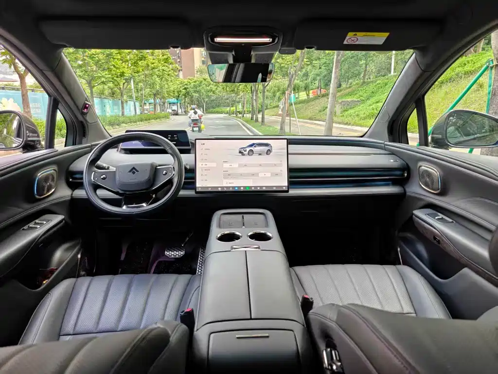 GAC Hyper Hyper HL 2025 700 Ultra 6-Seater AWD LiDAR Edition 2025 - thumbnail 9