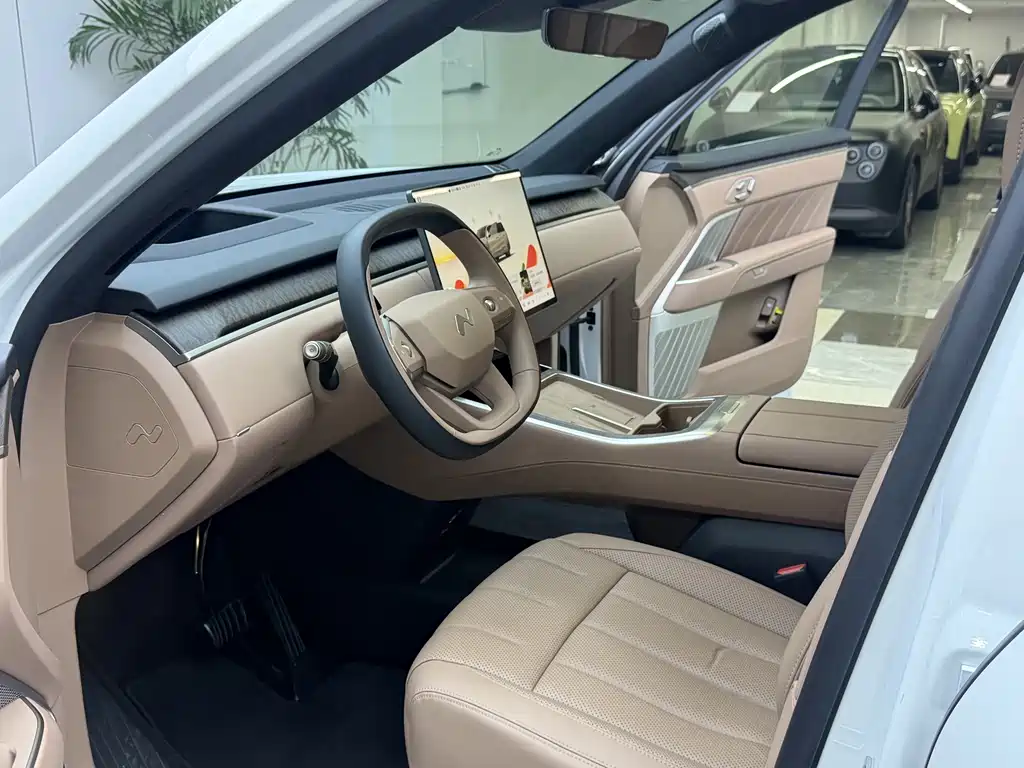 Onvo Onvo L90 2025 Max 6-Seater 2025 - thumbnail 4