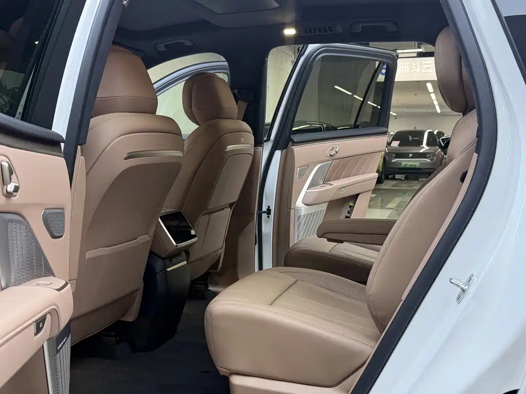 Onvo Onvo L90 2025 Max 6-Seater 2025 - thumbnail 5