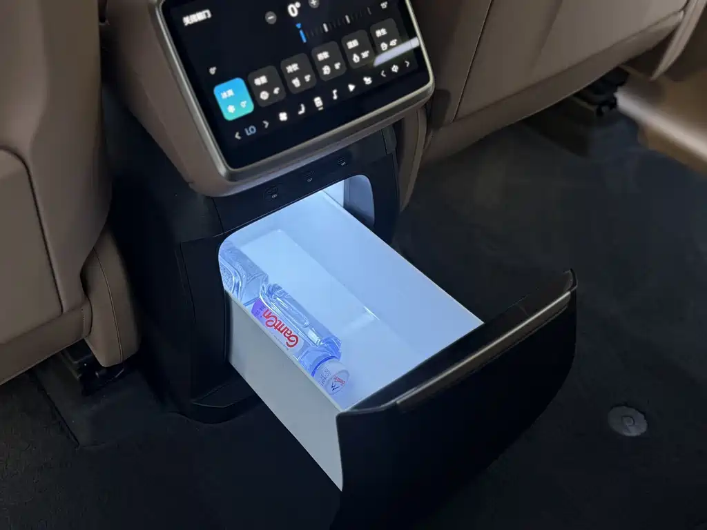 Onvo Onvo L90 2025 Max 6-Seater 2025 - thumbnail 14
