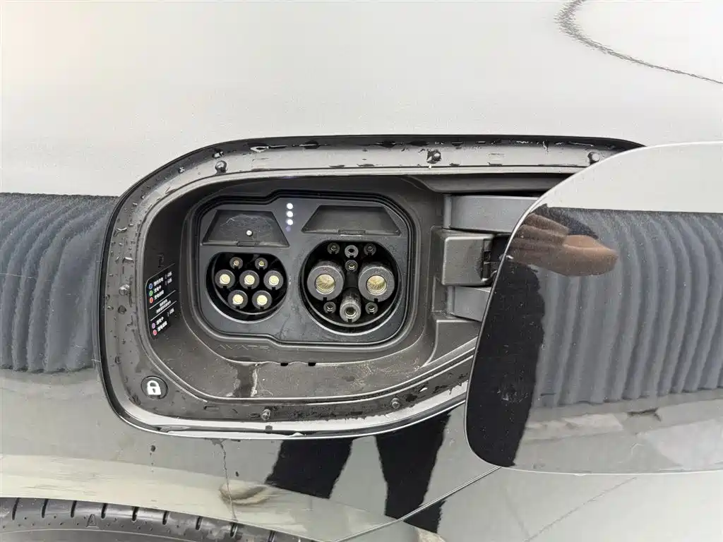 Avatr Avatr 12 700 RWD Luxury Edition 2024 - thumbnail 22