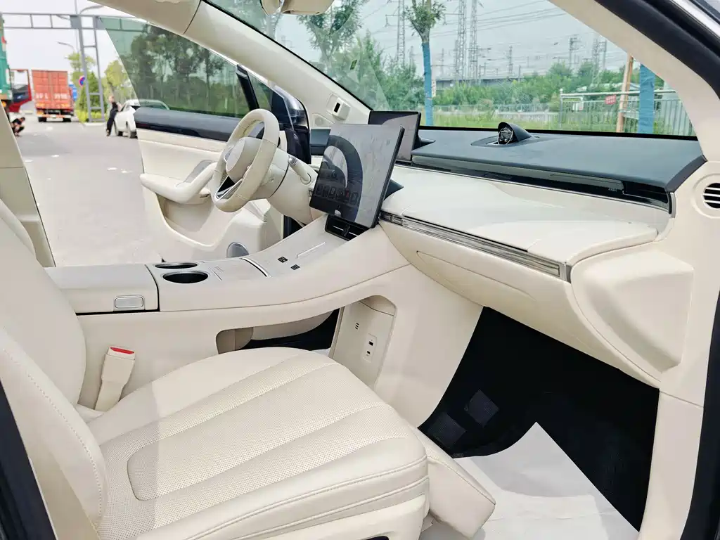Luxeed Luxeed R7 2024 EV 667km Pro 2024 - thumbnail 9
