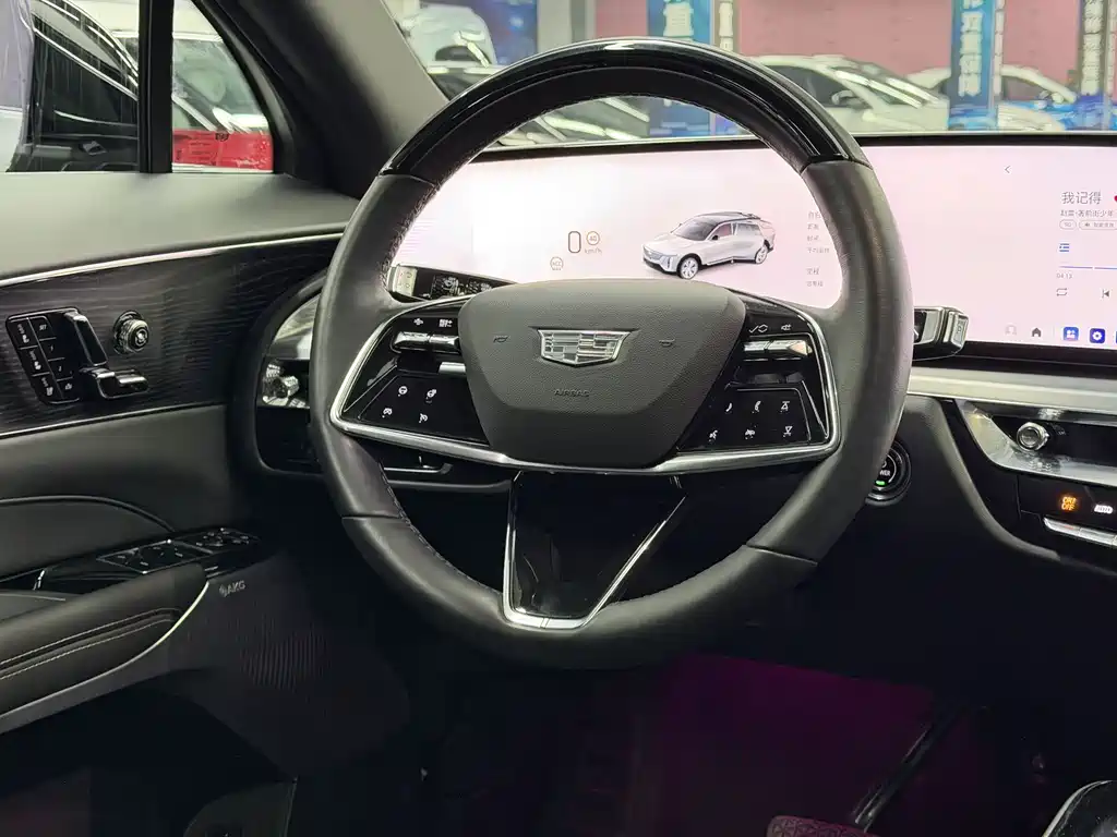 Cadillac Cadillac LYRIQ 2022 RWD Long Range Luxury Edition 2023 - thumbnail 3
