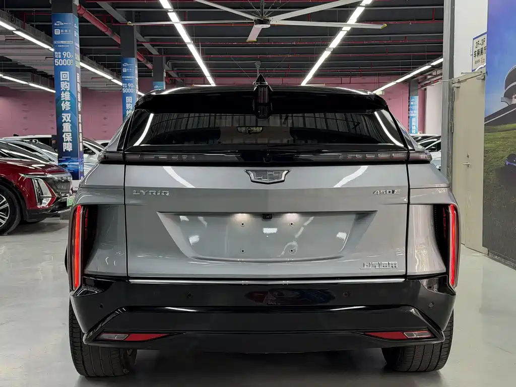 Cadillac Cadillac LYRIQ 2022 RWD Long Range Luxury Edition 2023 - thumbnail 8