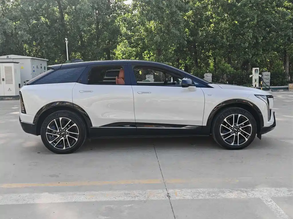 Cadillac IQ Aoge 2024 AWD Long Range 2024 - thumbnail 7