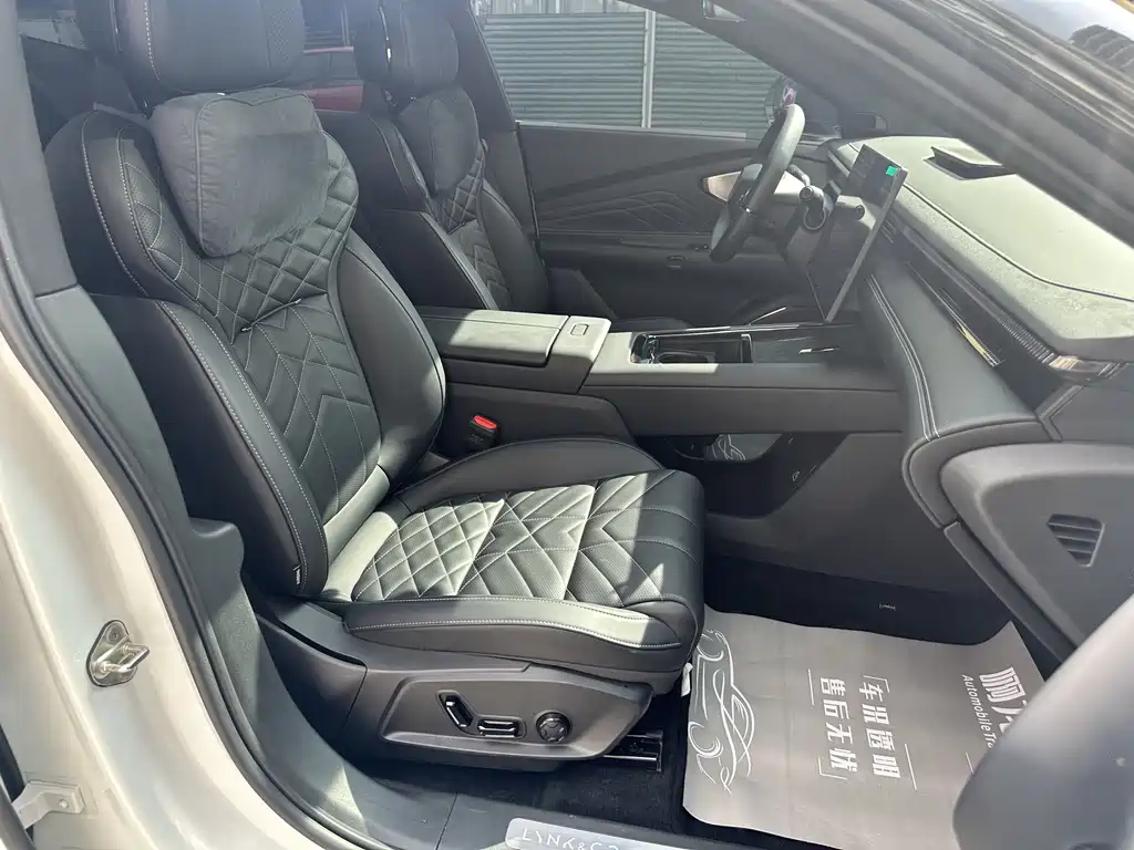 Lynk & Co Lynk & Co 10 2025 240 AWD Ultra 2025 - thumbnail 7