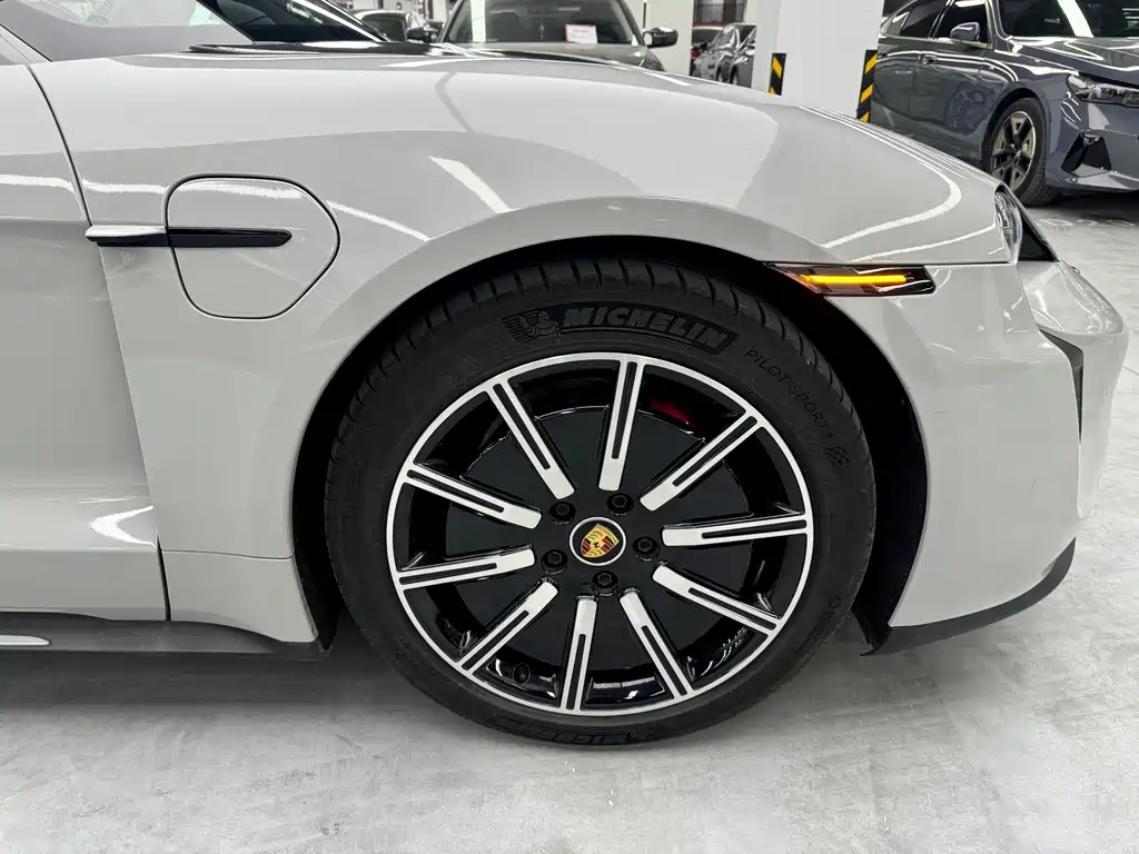Porsche Porsche Taycan 4S 2020 - thumbnail 13