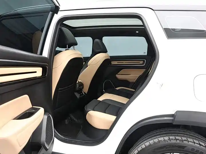 Geely Auto Geely ICON 2023 1.5TD Chocolate Ultimate Edition 2024 - thumbnail 5