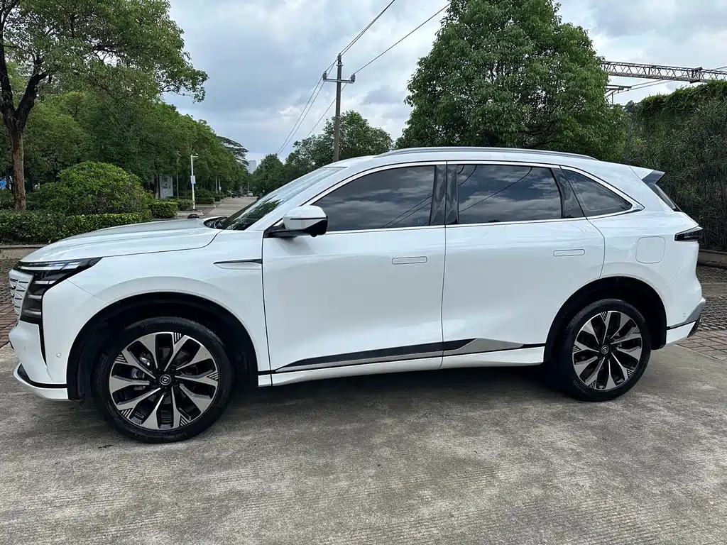 Changan Changan CS75 PLUS 2025 4th Generation Ultra 2.0T New Blue Whale Qingyun Edition 2025 - thumbnail 6