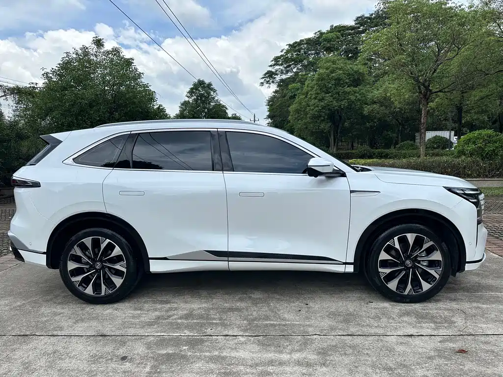 Changan Changan CS75 PLUS 2025 4th Generation Ultra 2.0T New Blue Whale Qingyun Edition 2025 - thumbnail 12