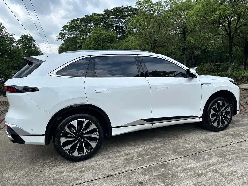 Changan Changan CS75 PLUS 2025 4th Generation Ultra 2.0T New Blue Whale Qingyun Edition 2025 - thumbnail 19