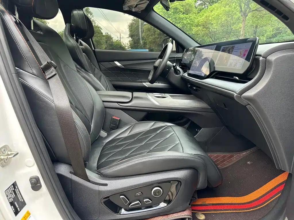 Changan Changan CS75 PLUS 2025 4th Generation Ultra 2.0T New Blue Whale Qingyun Edition 2025 - thumbnail 25