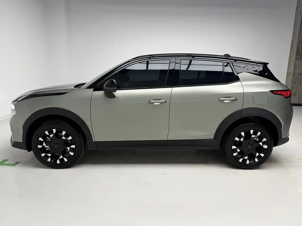 Lynk & Co Lynk & Co 06 2026 Relive 1.5T Ultra 2026 - thumbnail 9