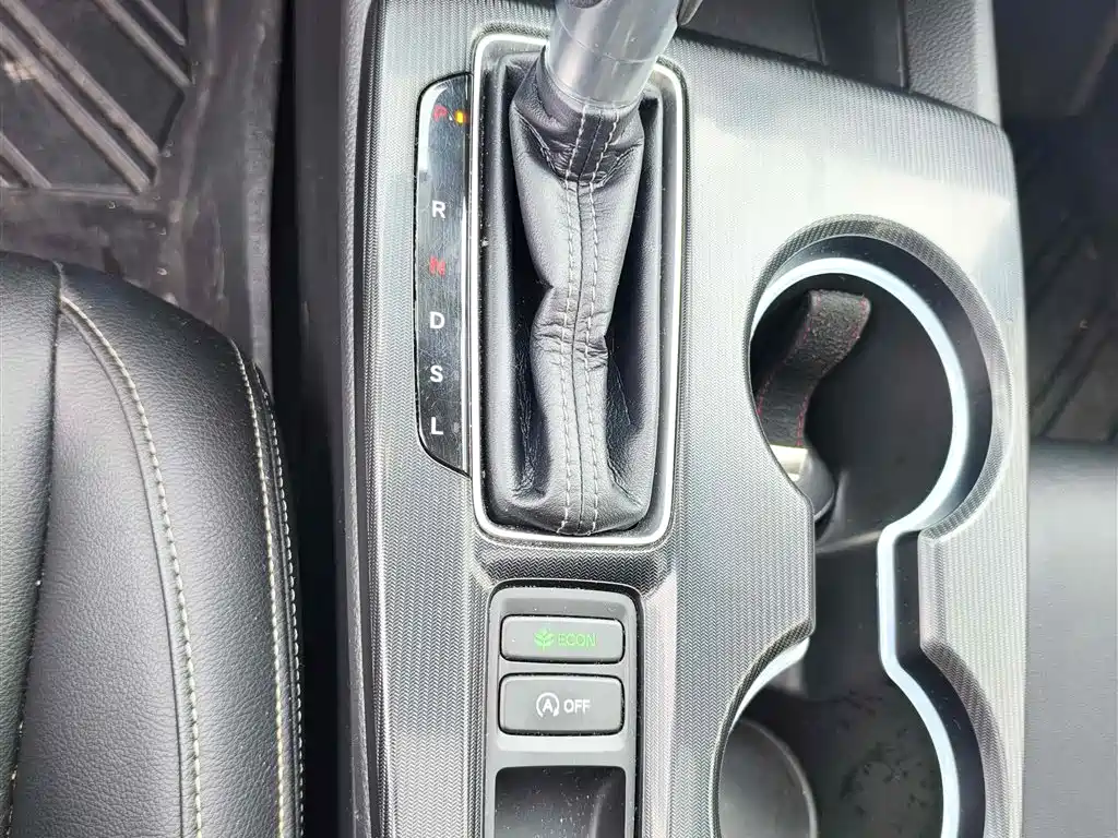 Honda Civic 240TURBO CVT Sport 2021 - thumbnail 15