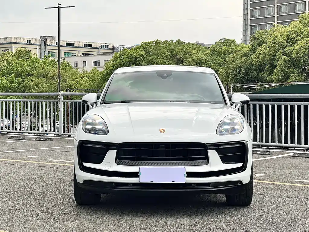 Porsche Macan 2.0T 2023 - thumbnail 2