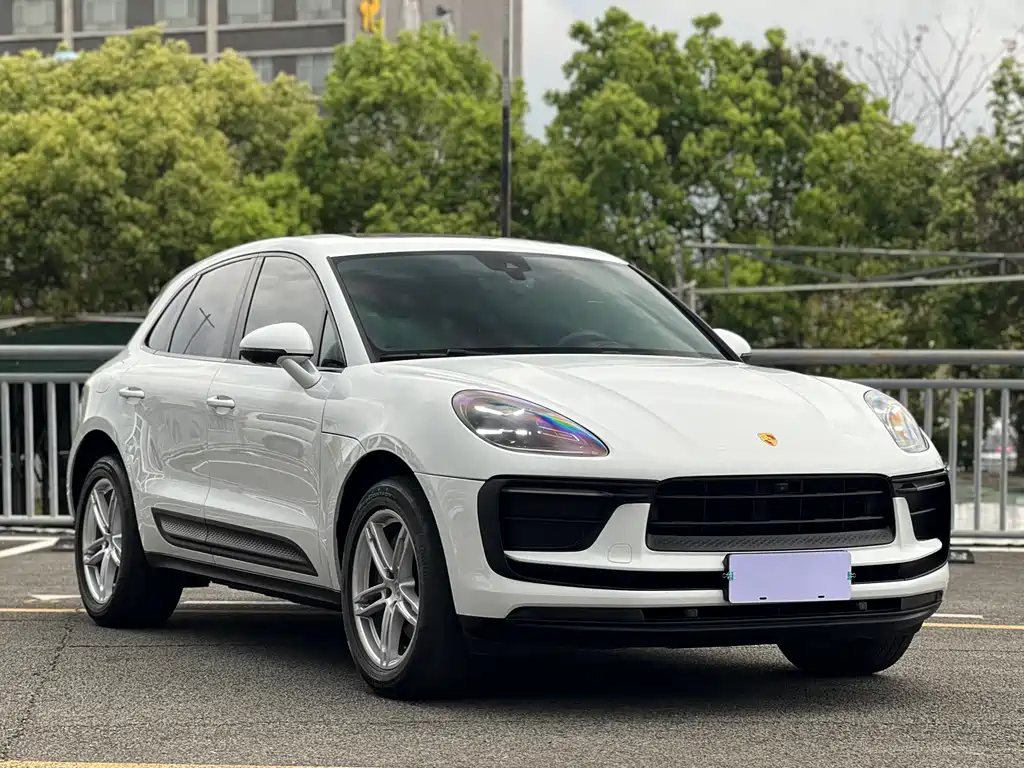 Porsche Macan 2.0T 2023 - thumbnail 3