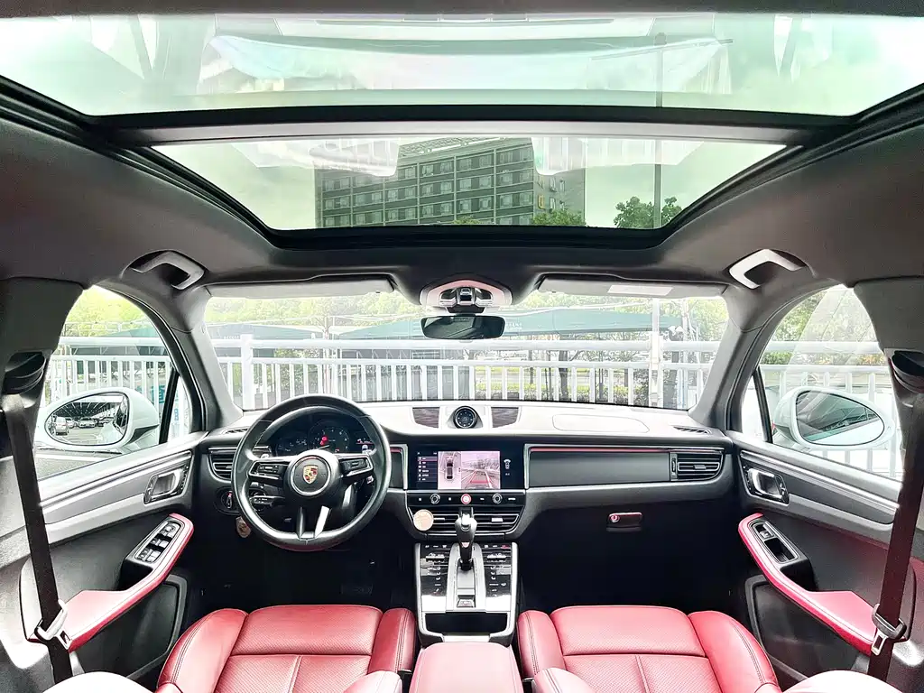 Porsche Macan 2.0T 2023 - thumbnail 7
