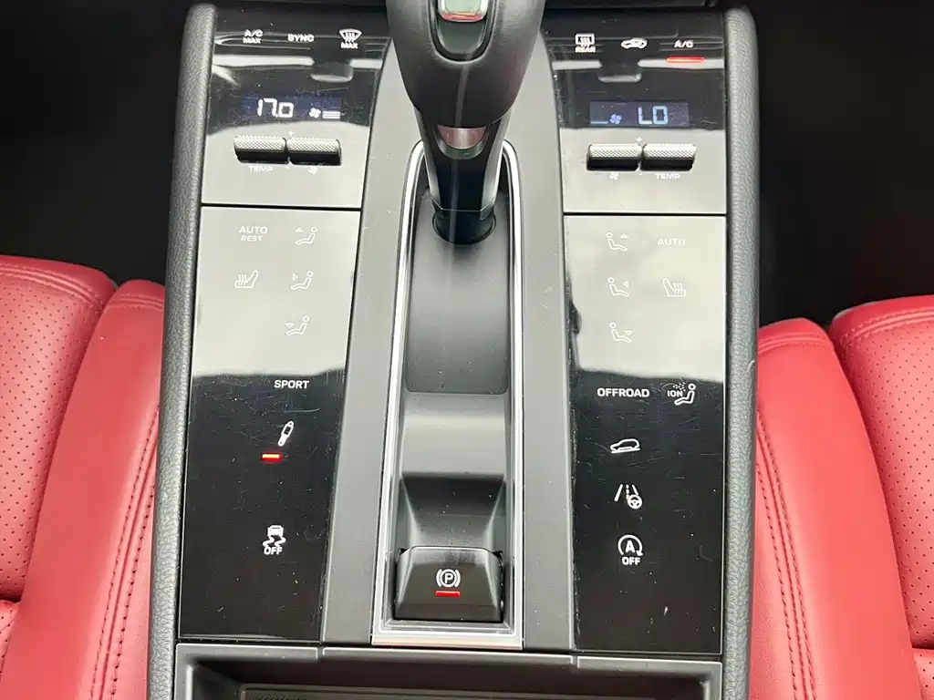 Porsche Macan 2.0T 2023 - thumbnail 11