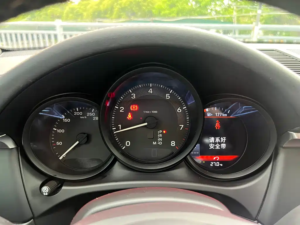 Porsche Macan 2.0T 2023 - thumbnail 14