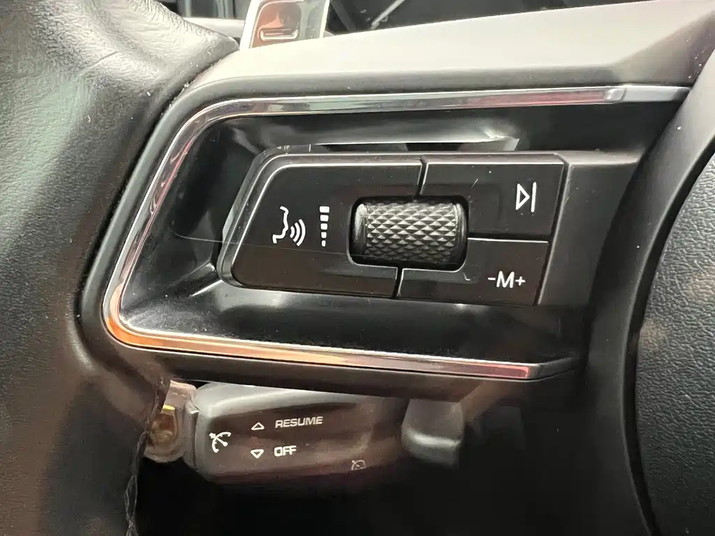 Porsche Macan 2.0T 2023 - thumbnail 15
