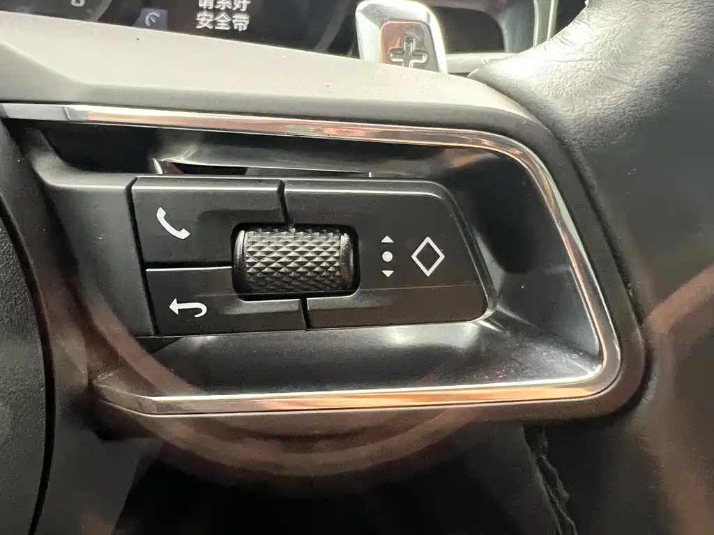 Porsche Macan 2.0T 2023 - thumbnail 16