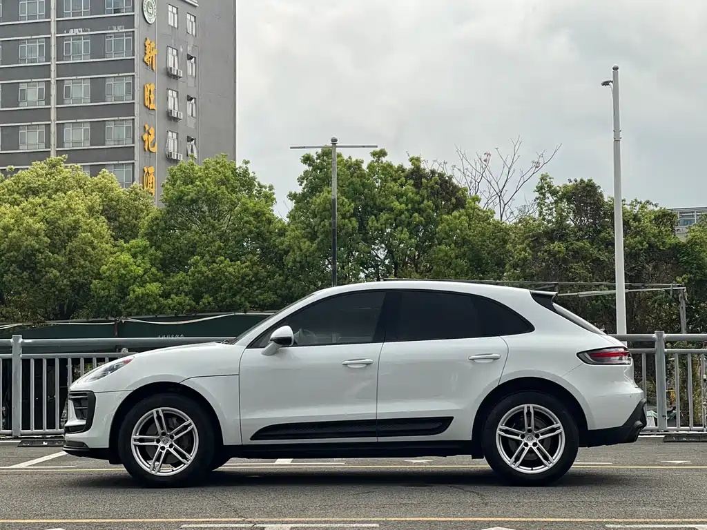 Porsche Macan 2.0T 2023 - thumbnail 25