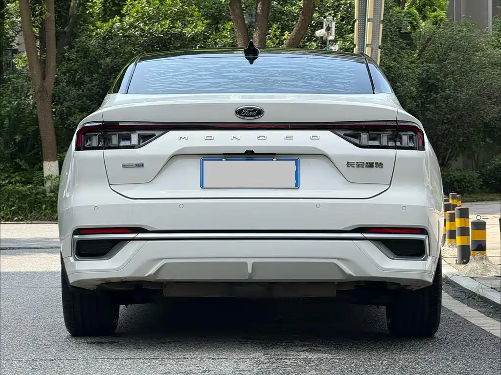 Ford Mondeo 2022 Facelift EcoBoost 245 Luxury 2023 - thumbnail 5
