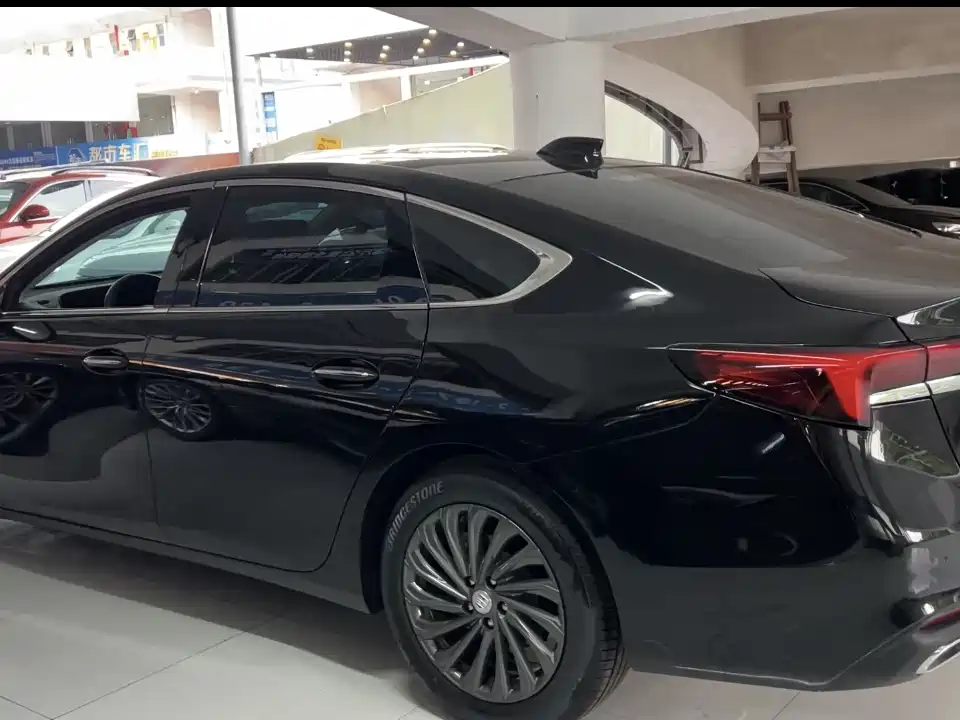Buick Buick LaCrosse 2025 28T Platinum Edition 2025 - thumbnail 6