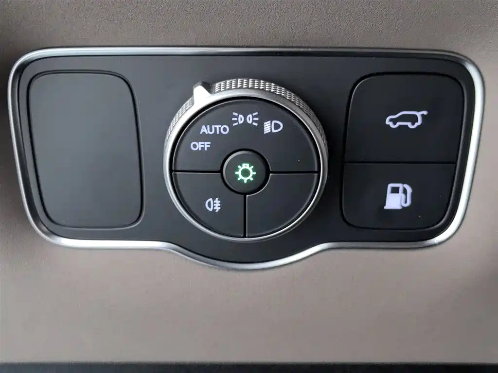 Chery Tiggo 8 PLUS C-DM 2024 - thumbnail 21