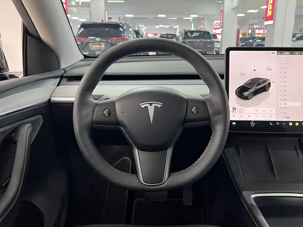 Tesla Model Y 2023 Rear-Wheel Drive 2024 - thumbnail 14