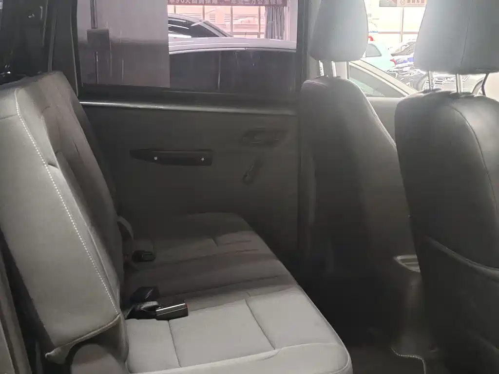 Wuling Motors Wuling Hongguang EV 2024 Pure Electric 300km Standard 2024 - thumbnail 6