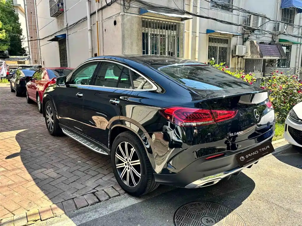 Mercedes-Benz Mercedes-Benz GLE Coupe 2022 GLE 350 4MATIC Coupe SUV Fashion Edition 2022 - thumbnail 2